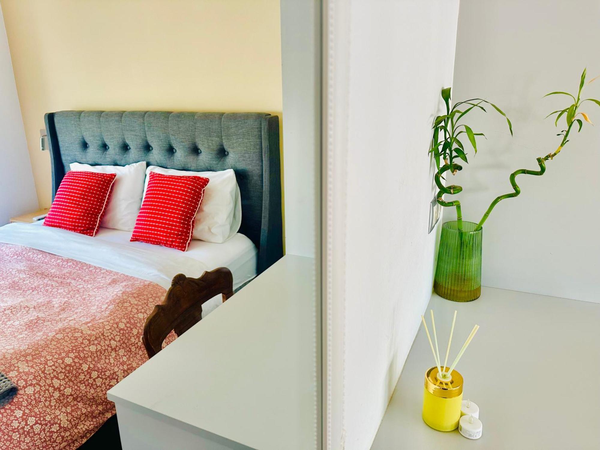 Royal Red Suite No 1, Piraeus Port المظهر الخارجي الصورة